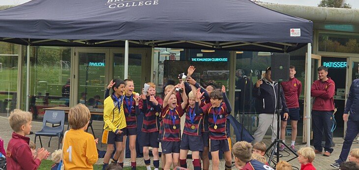  thumbnail 1000088854  