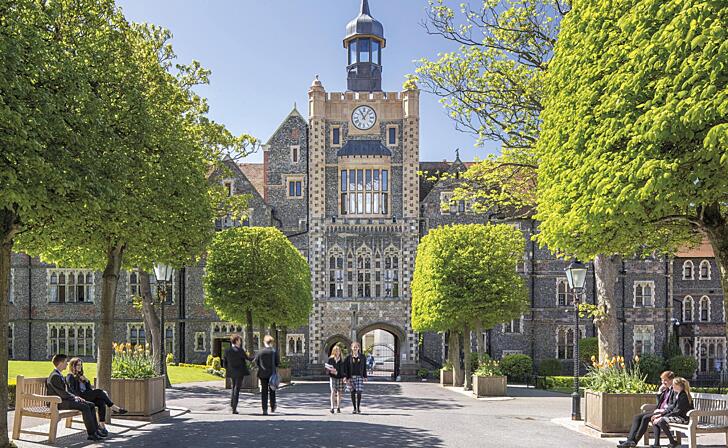  1716212635 the college hero  